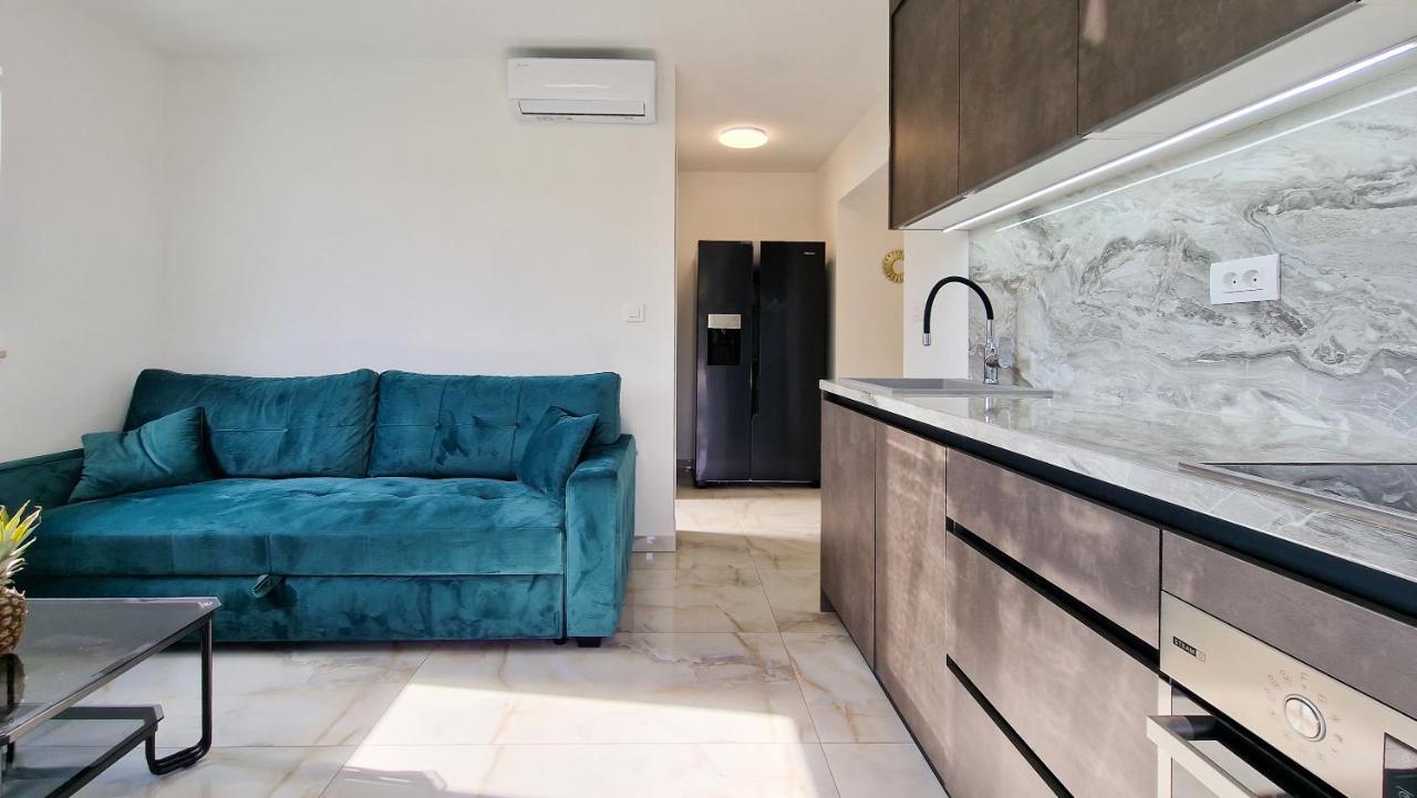 Villa Apartments Marko & Simun Kaštela 외부 사진