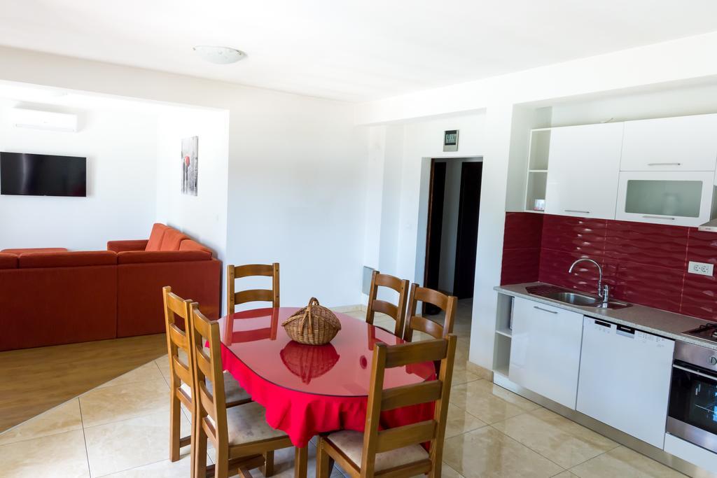 Villa Apartments Marko & Simun Kaštela 외부 사진