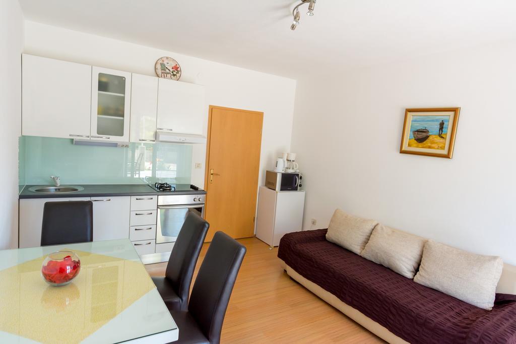 Villa Apartments Marko & Simun Kaštela 외부 사진