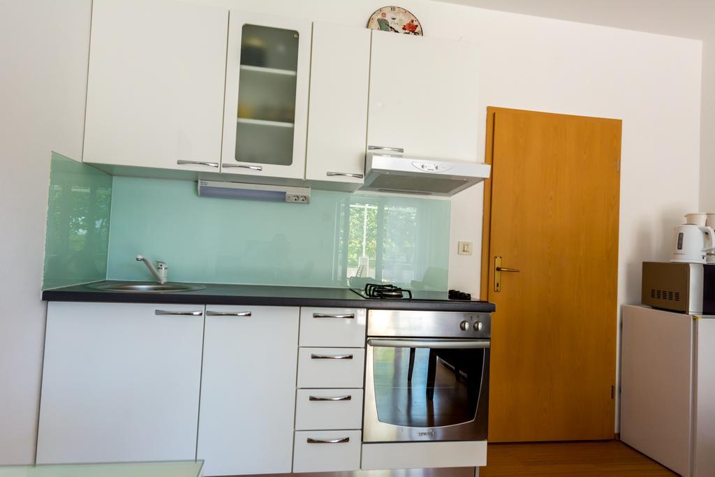 Villa Apartments Marko & Simun Kaštela 외부 사진