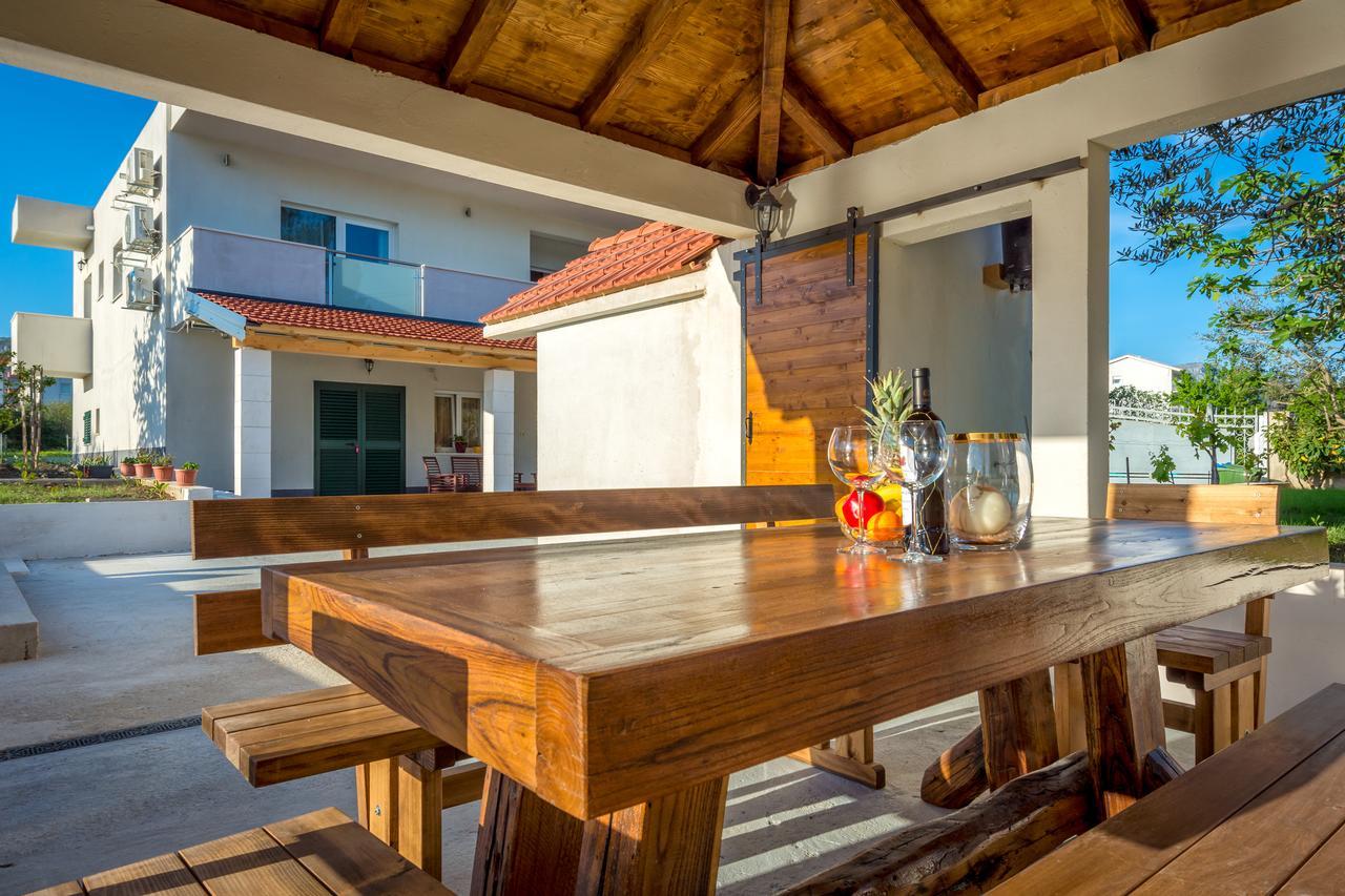Villa Apartments Marko & Simun Kaštela 외부 사진